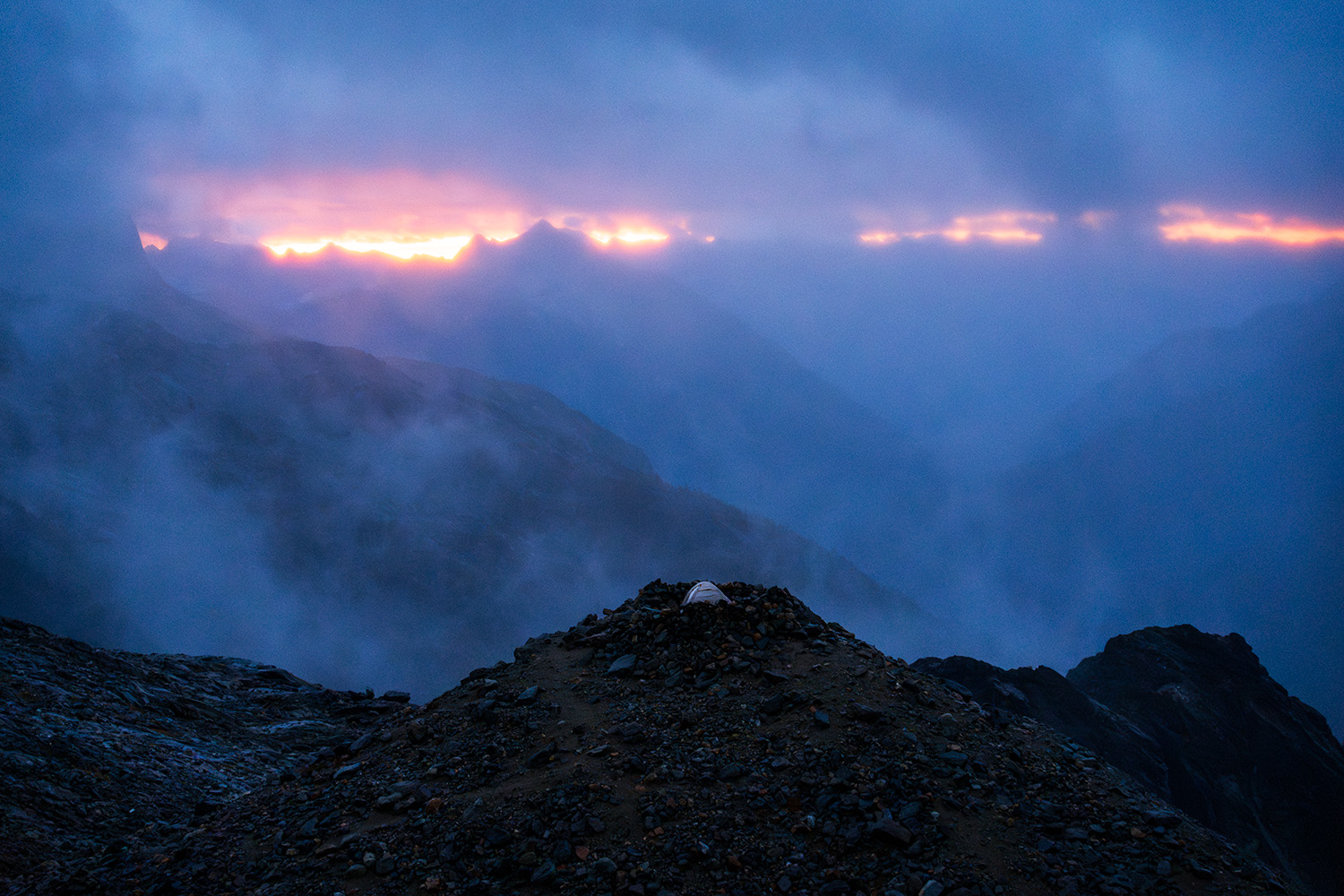 sunrise sahale glacier camp north cascades national park