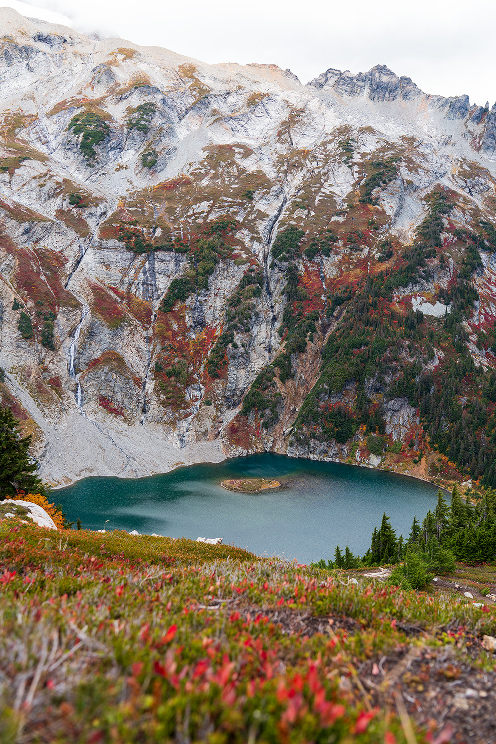 doubtful lake north cascades national park hiking
