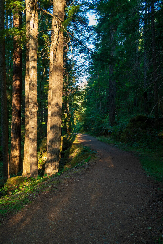 Dosewallips River trail, backpacking, hiking, lake constance