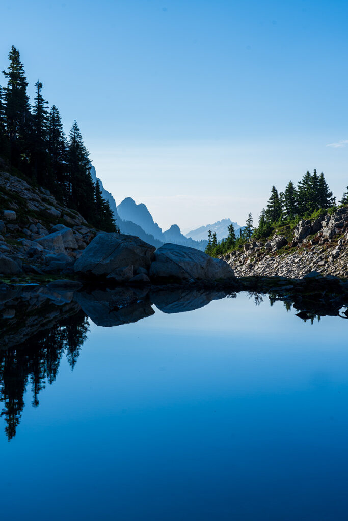 elan lake with views of north cascades