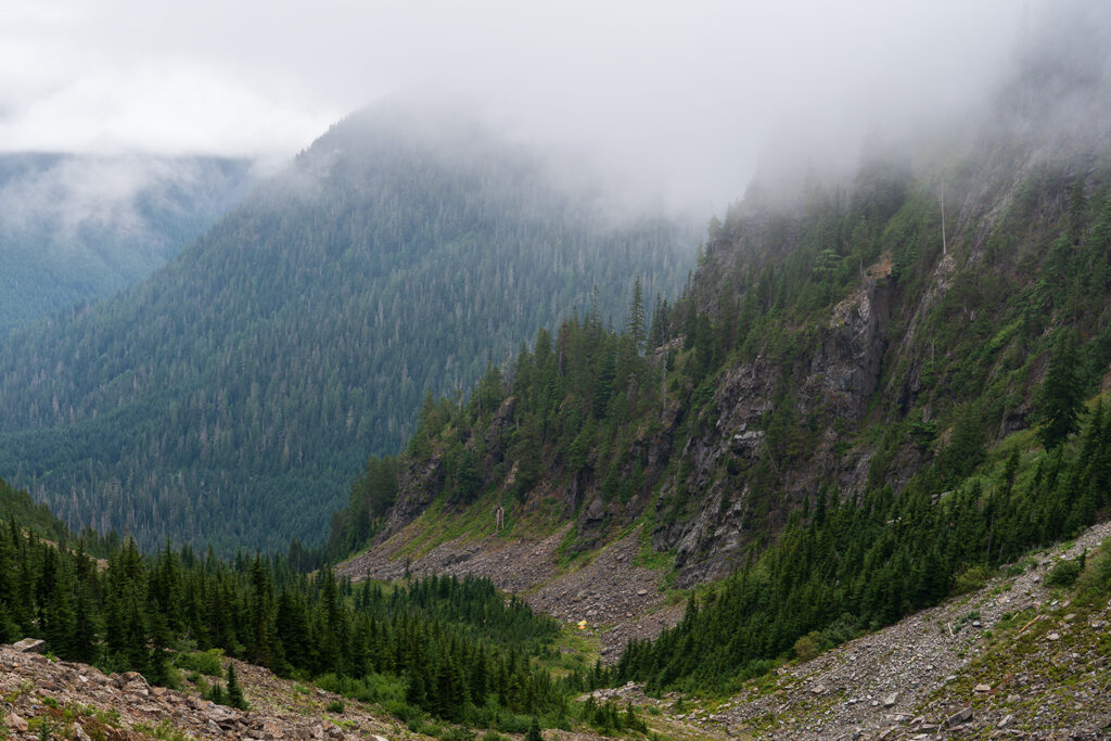 climbers camp on vesper peak trail