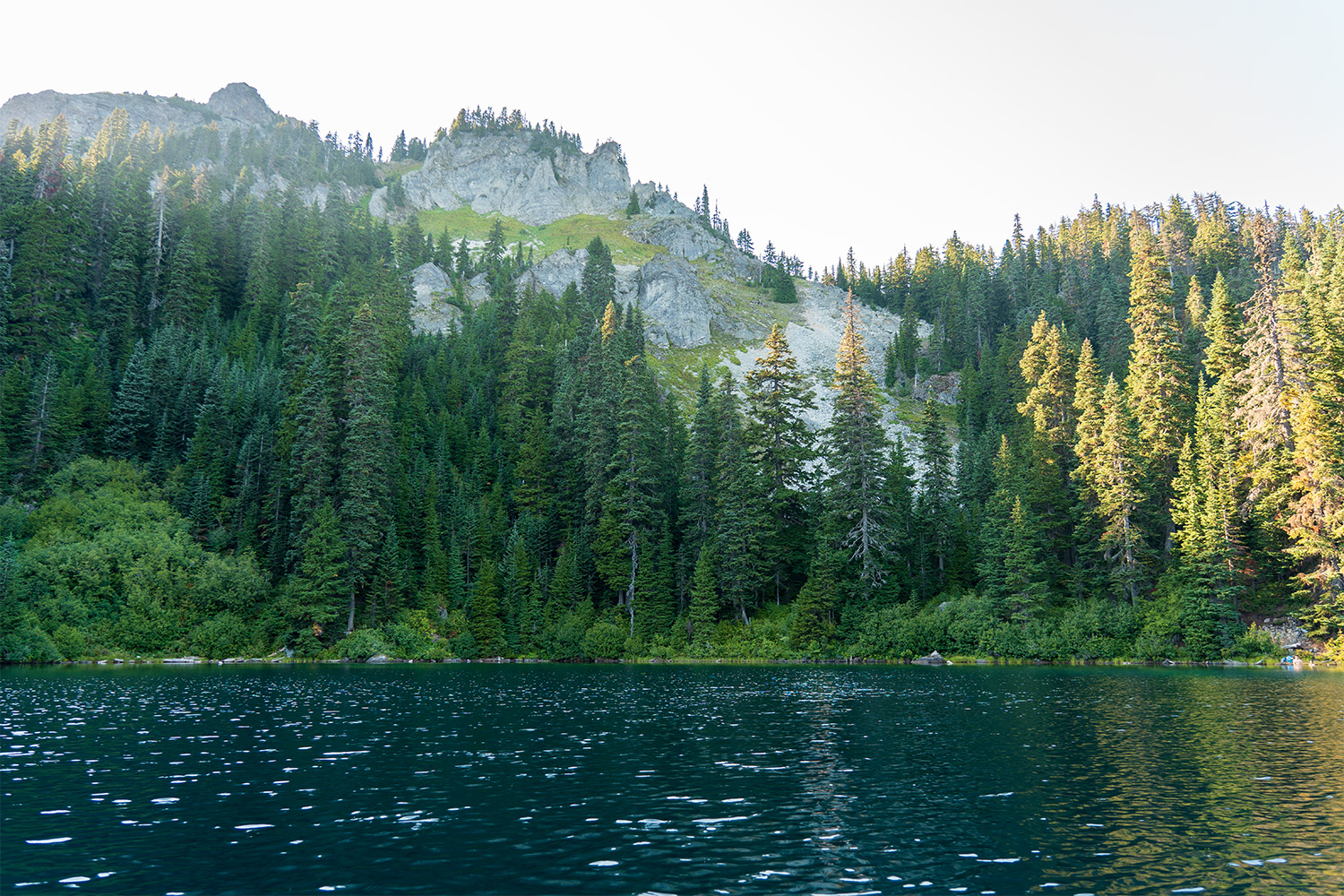 Mirror Lake: An Easy Hike Near Snoqualmie Pass (Perfect for Camping & Boating)