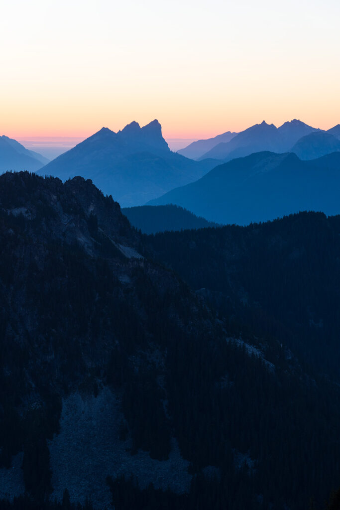 baring mountain seen from thunder mountain lakes alpine lakes wilderness