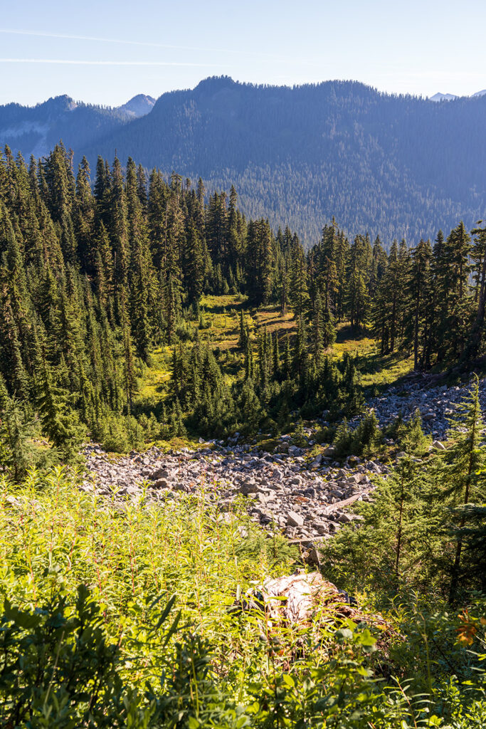 thunder mountain lakes trail along the pct elevation starts to pick up and view open up